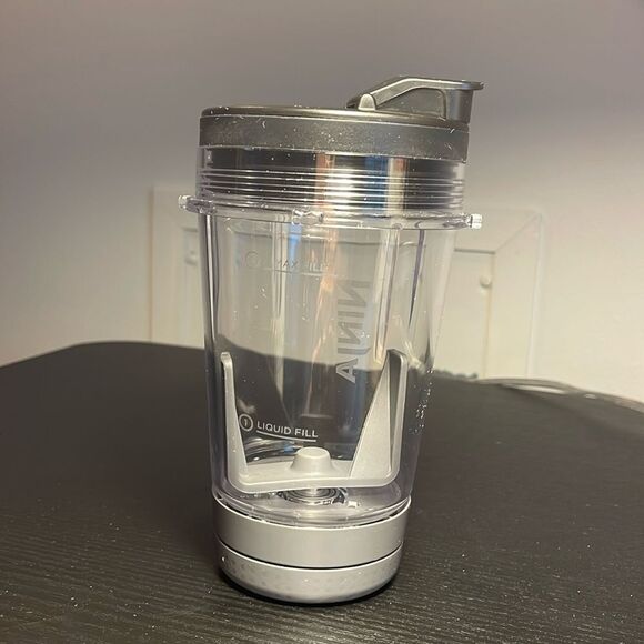 Ninja‎ Smoothie blender bowl with lid - Picture 1 of 6